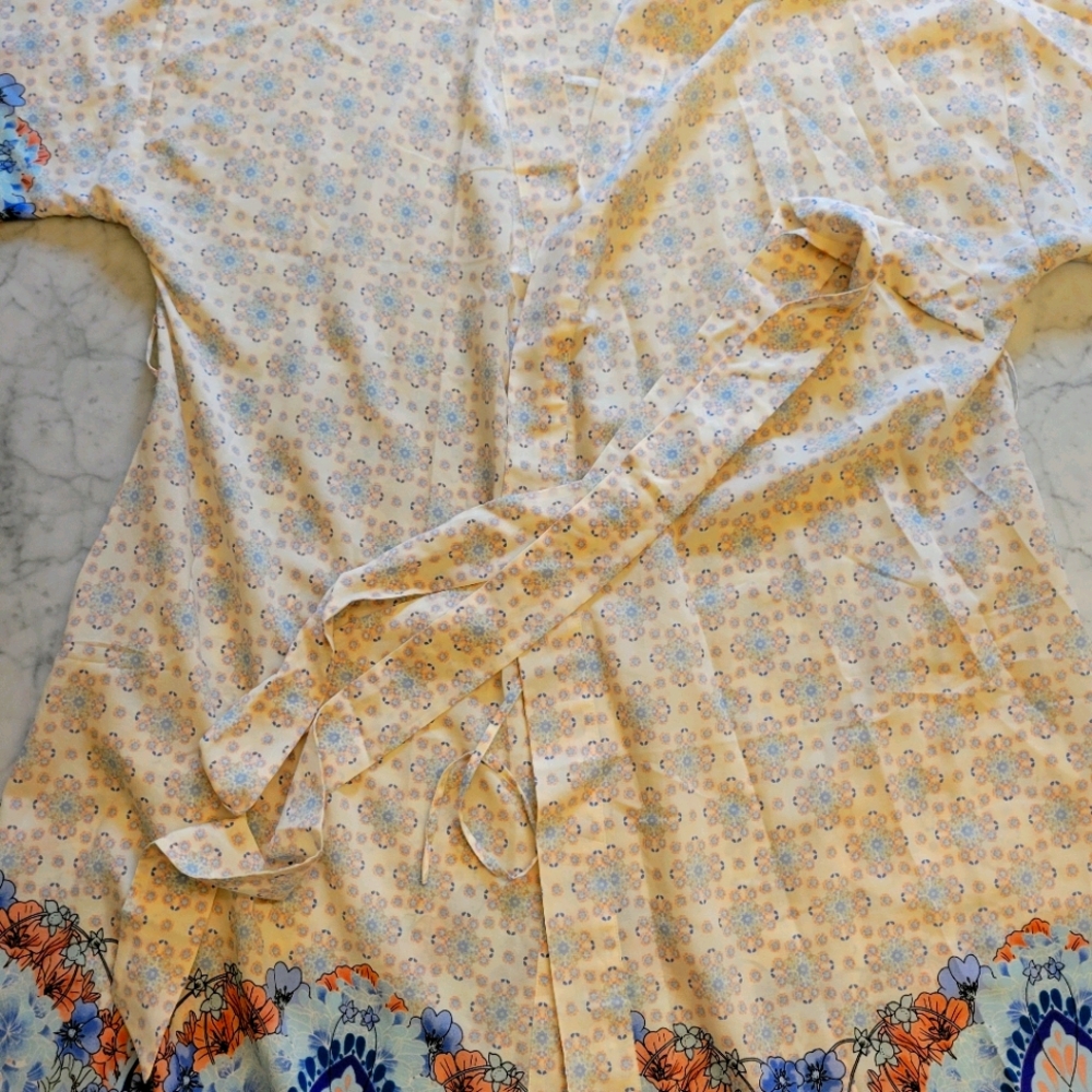 Gorgeous robe